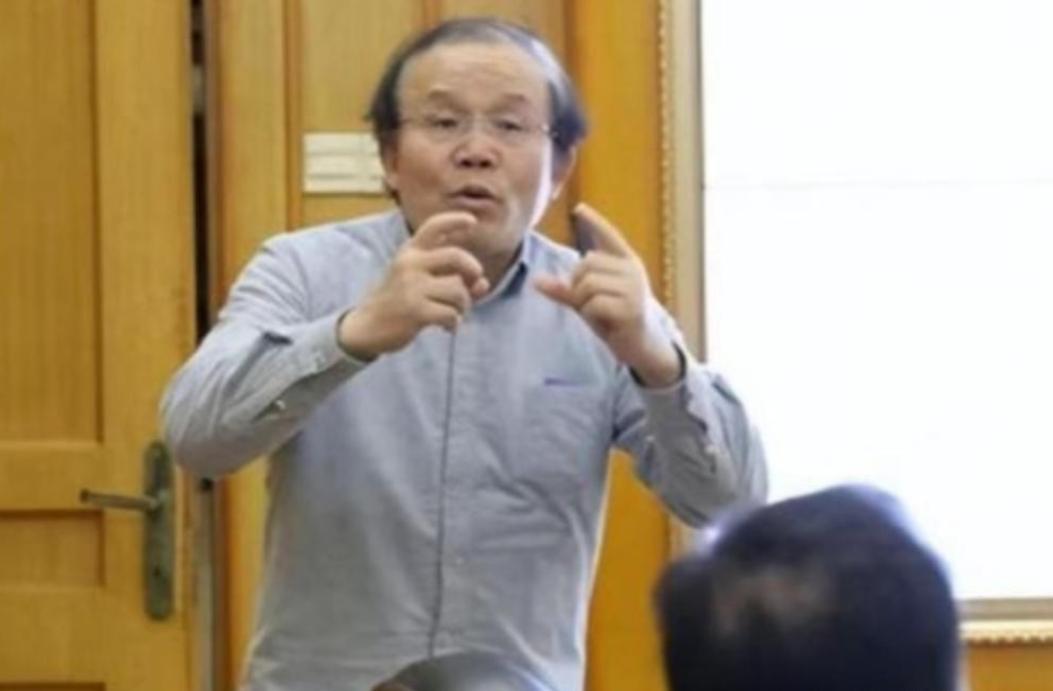 “日本731不对不存在，也没有侵华日军用华人做人体实验的事实，我们不能用民众情绪