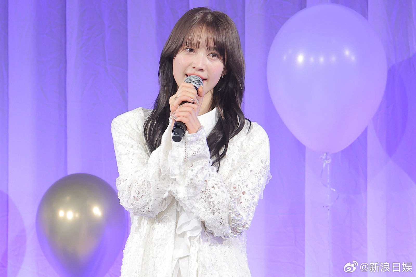 菅井友香与中村百合香 出席百合剧《追逐游戏W》续作电影《追逐游戏W 水鱼之交》完