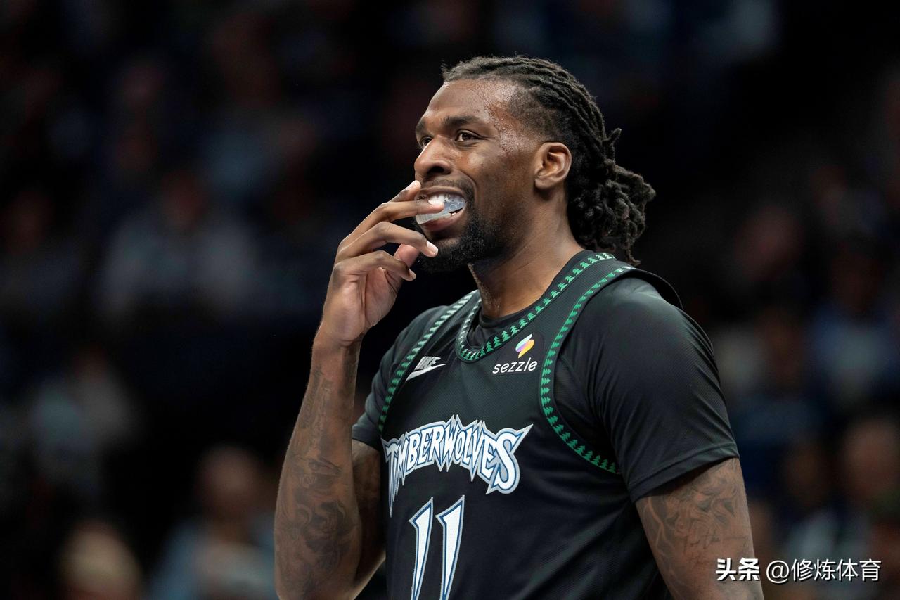 森林狼4位替补球员实力都很强，特别是里德和道苏姆：

1、里德——26岁，场均1