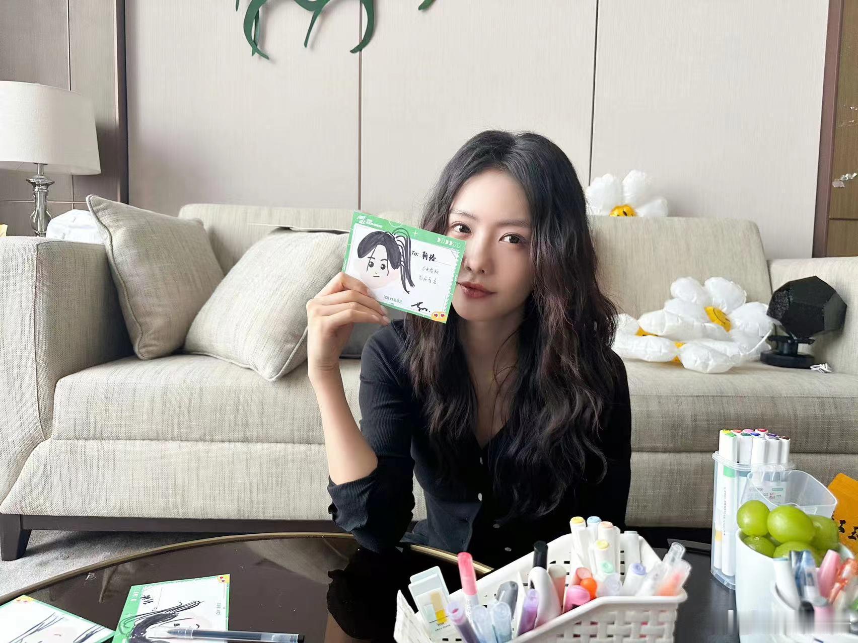 #蔡文静一下官宣三部剧##蔡文静一天官宣三部剧#蔡文静一日官宣三部剧，令人惊喜。