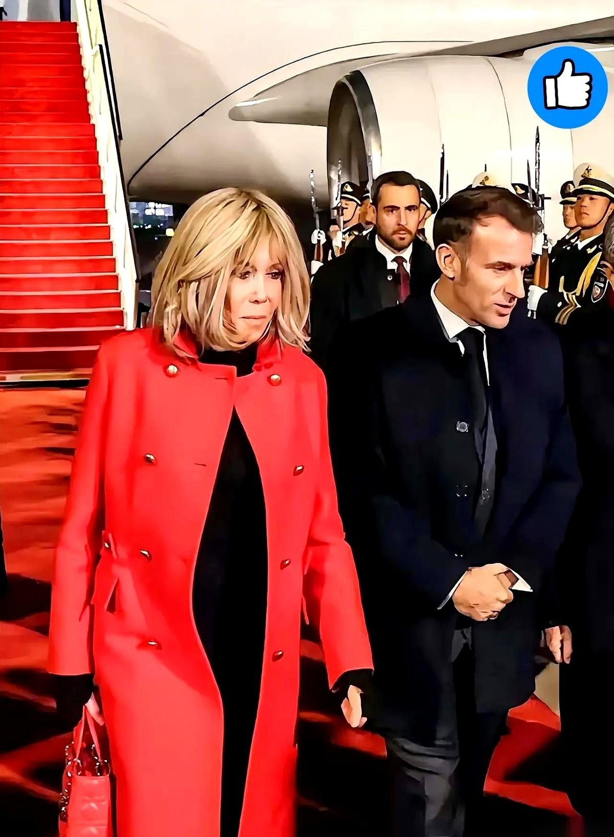 笑死，我都能想象那帮法国人回程飞机上的表情。
来之前，脑子里装的还是八十年代的“