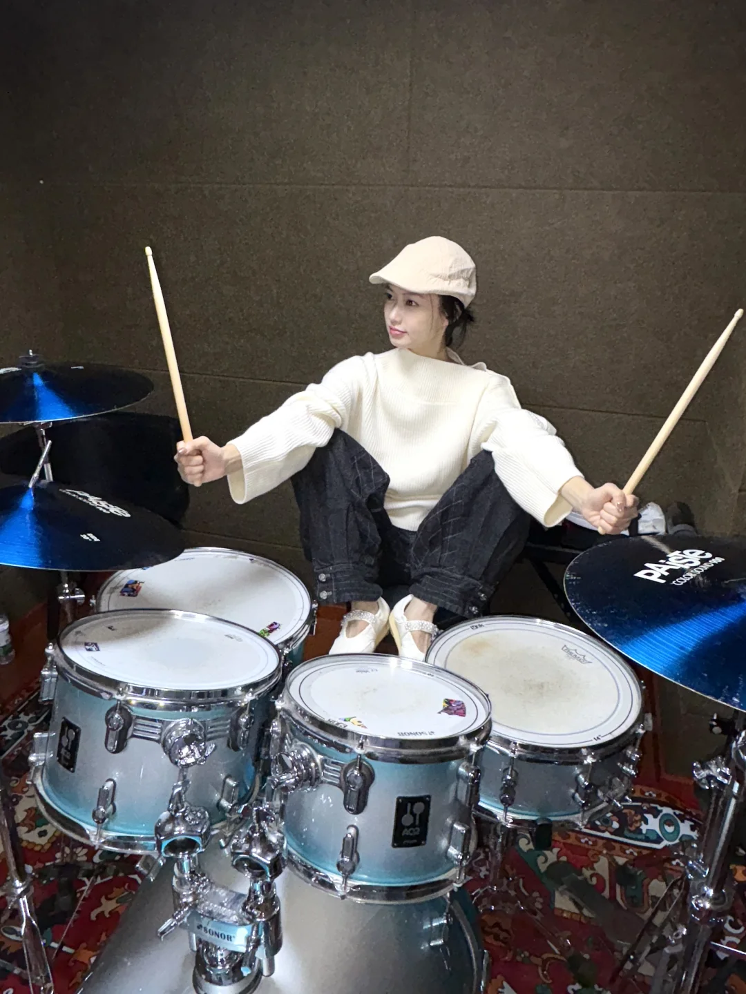 女孩子打鼓也怪帅的咧🥁