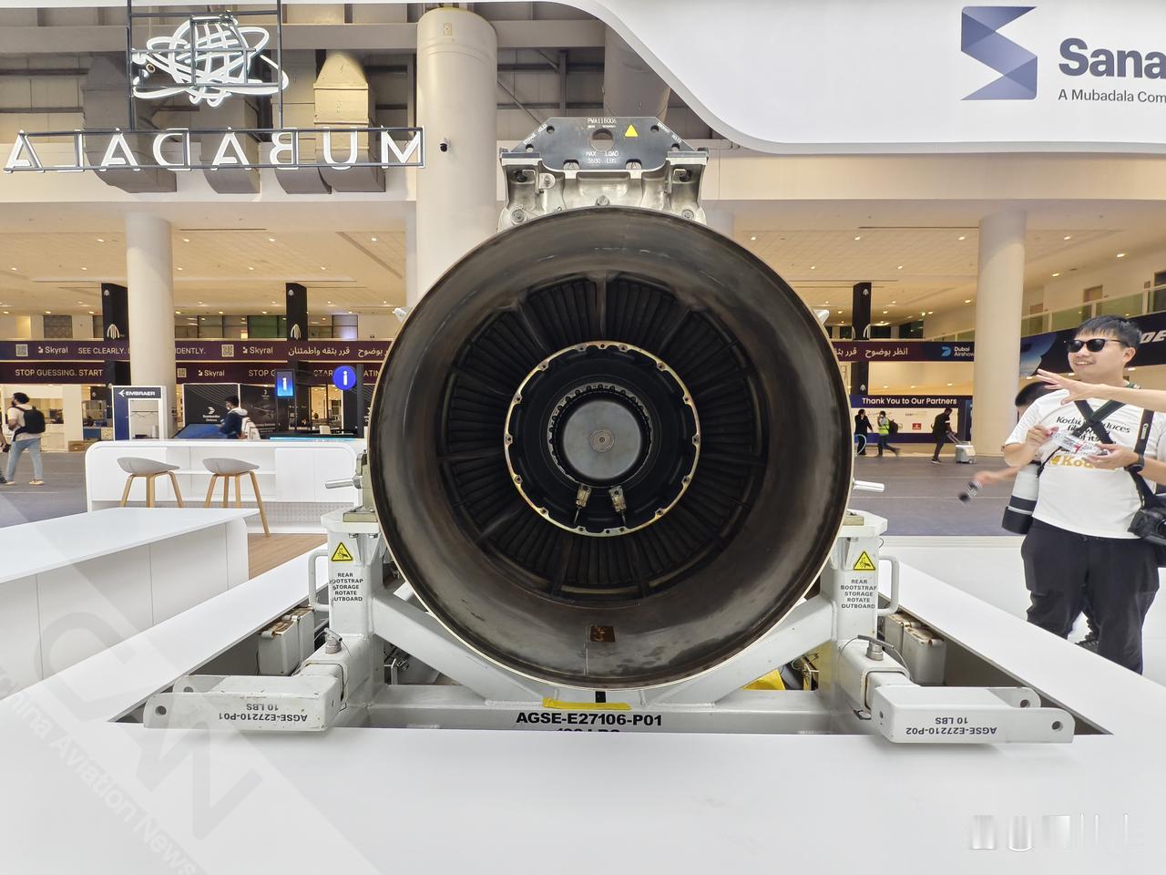 阿布扎比航空航天和租赁公司sanad在2025年迪拜航展上展出一台PW1900G