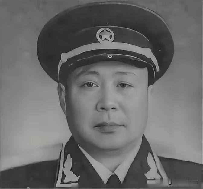 1955授衔怪事：搭档是大将，曾经的通讯员成中将，他却只授大校
 
1955年全