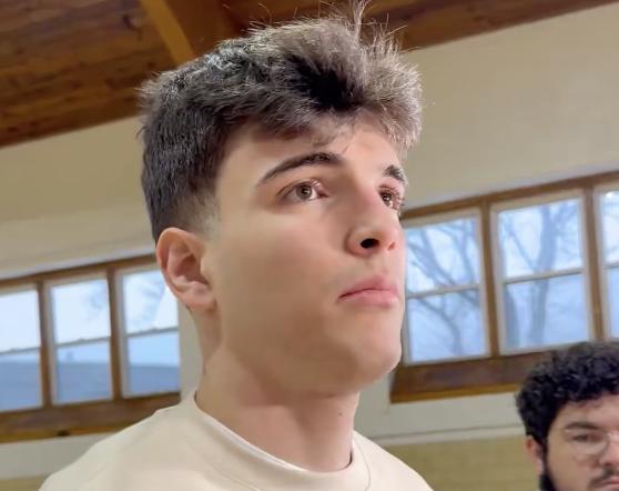 绿军后卫冈萨雷斯被记者问到塔图姆的复出是否会影响到球队的化学反应：“不会，要知道