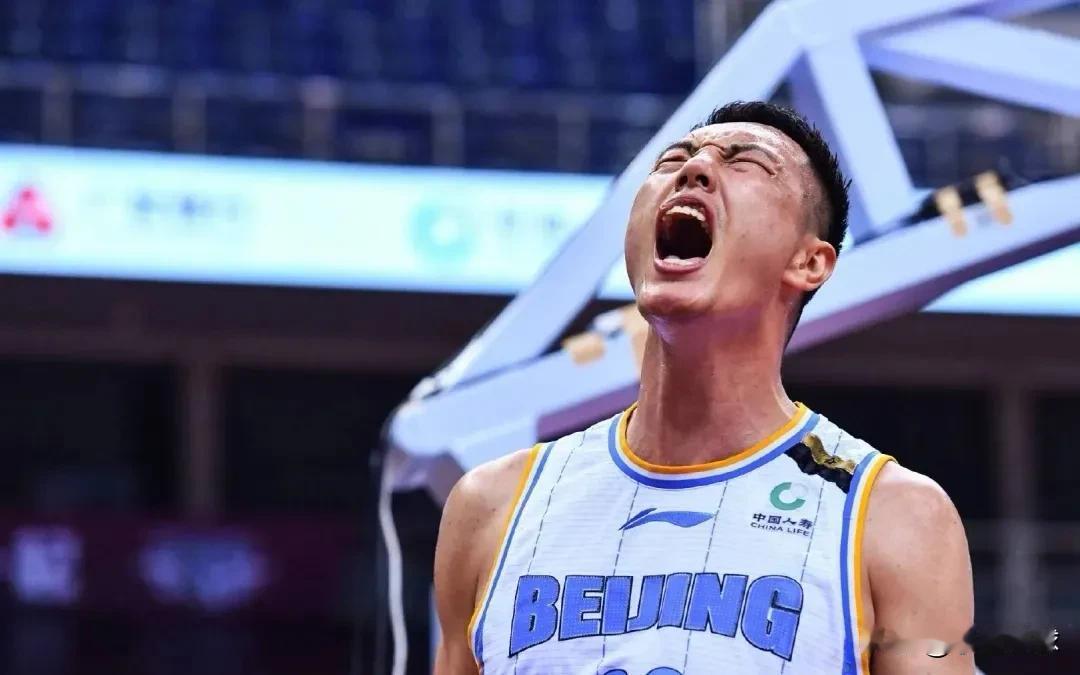 北汽队最后靠老将罚球拿下最终胜利
CBA总决赛的G5最终是北汽队以2分的优势赢下