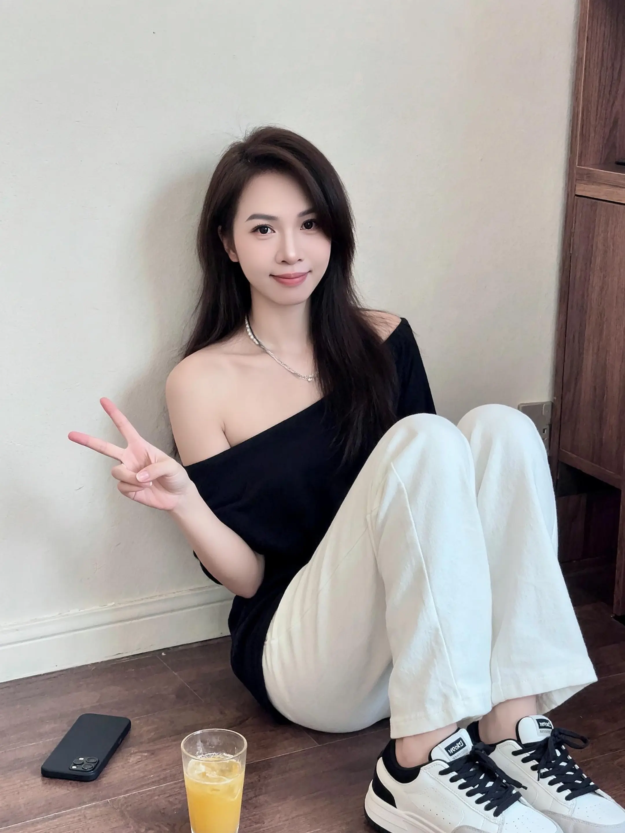 漏肩穿搭 纯欲天花板 女神穿搭 极品气质美女 气质女神