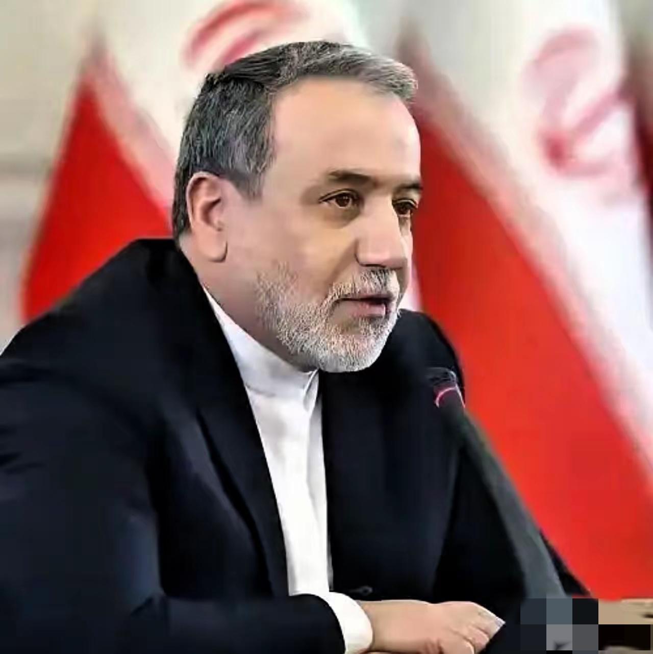 伊朗这是妥协了？
4月24日，据巴基斯坦消息人士称，伊朗外长阿拉格齐将于24日晚