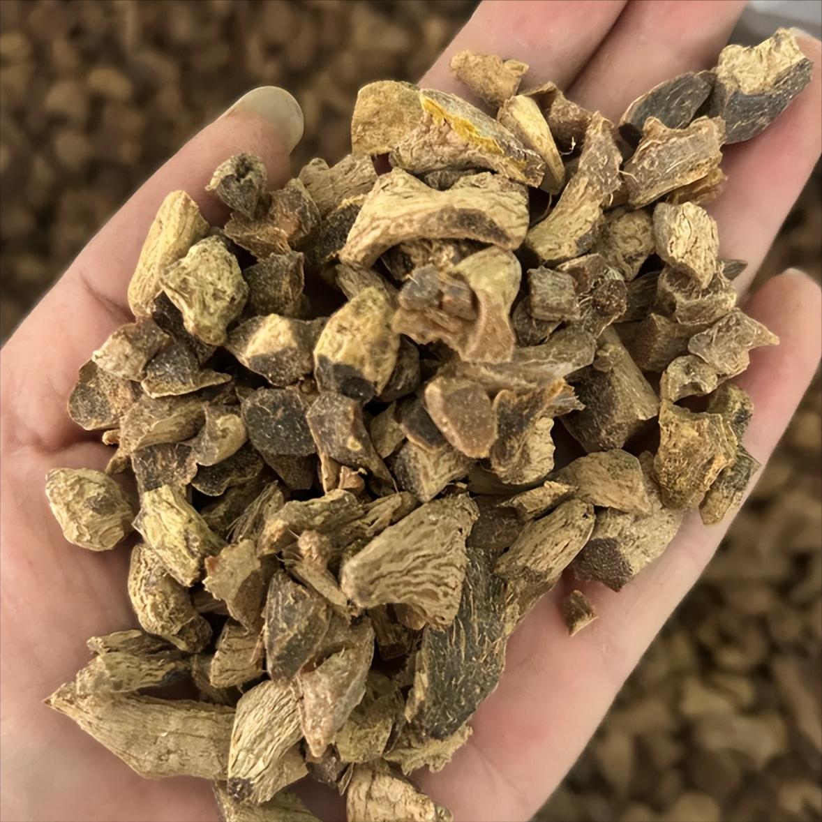 肾精越足，功能越稳健，几块钱的小方子，补肾固精、强痿起坚！


老话说 “肾精耗