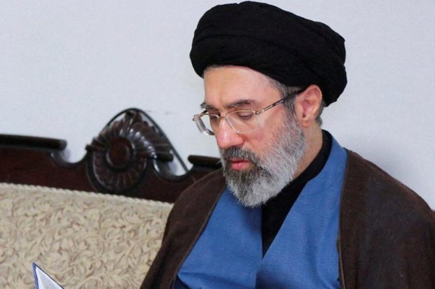 【以色列情报消息：最高领袖是空壳，伊朗内部很乱】

以色列国家安全部门的消息人士