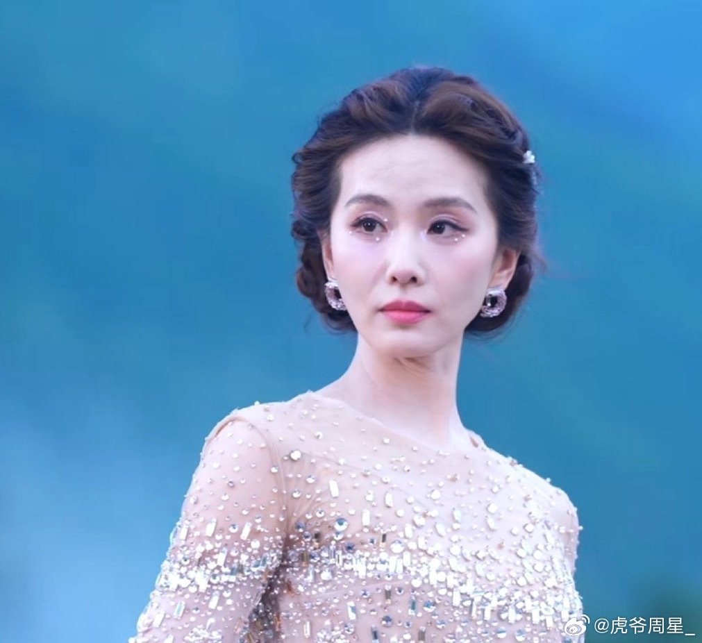 刘诗诗年龄感好重了… 