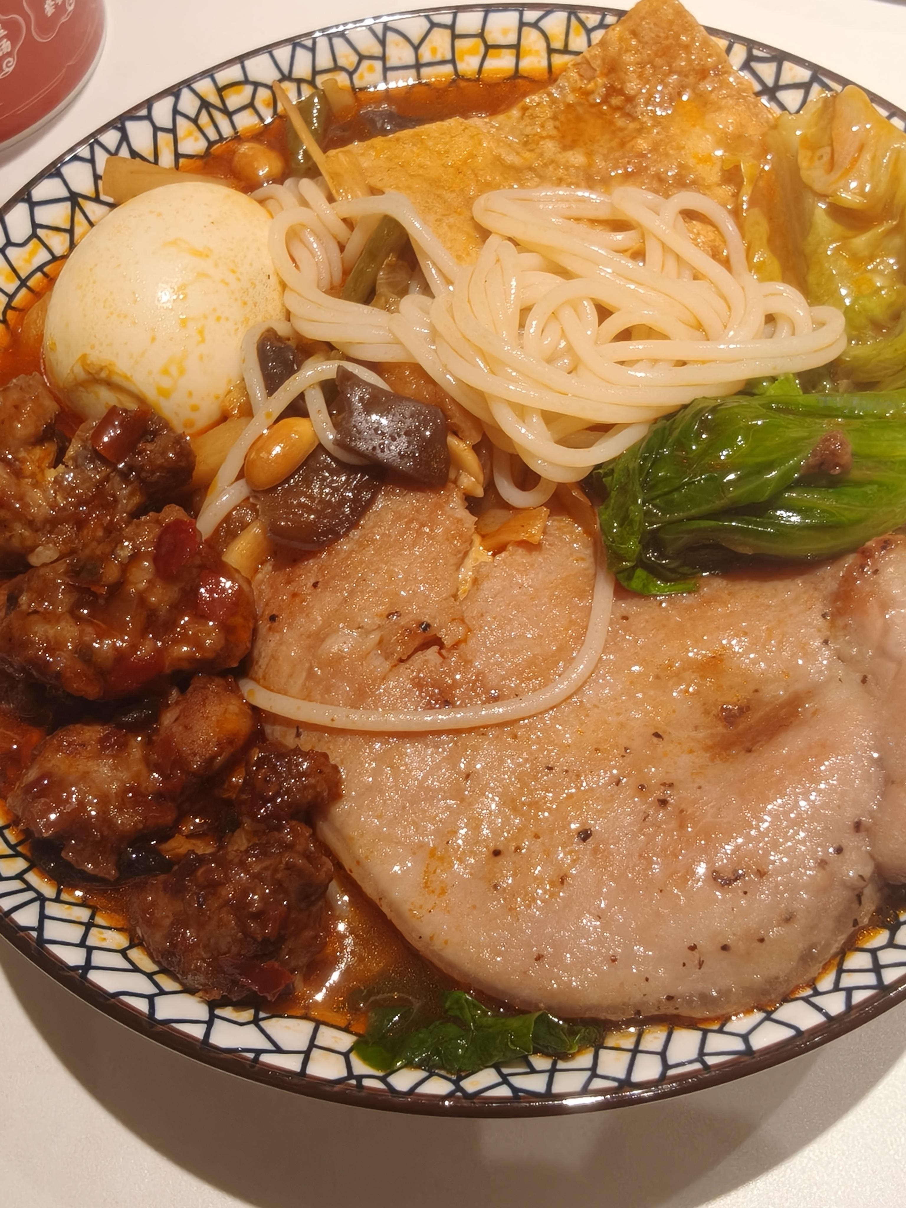 螺蛳粉脑袋麻辣烫脑袋各种粉面脑袋也是海鲜脑袋