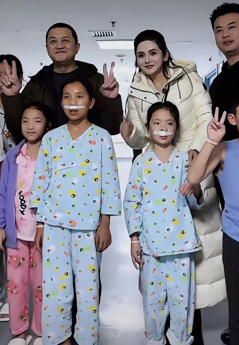 李亚鹏，真的是一个特别有意思的人！
徐楠楠说捐2000万，他不同意；
徐楠楠说捐