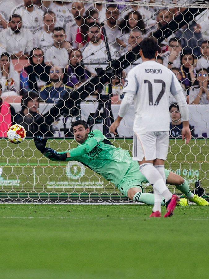 皇家马德里在西甲联赛中丢了19个球。其他所有球队的失球数都超过了20个。皇马  