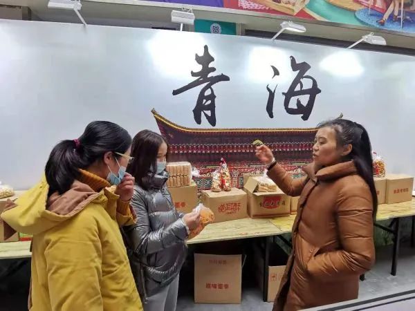 武汉发布 汉交会各主题场馆持续火爆，“大西北”美食让市民连连称赞