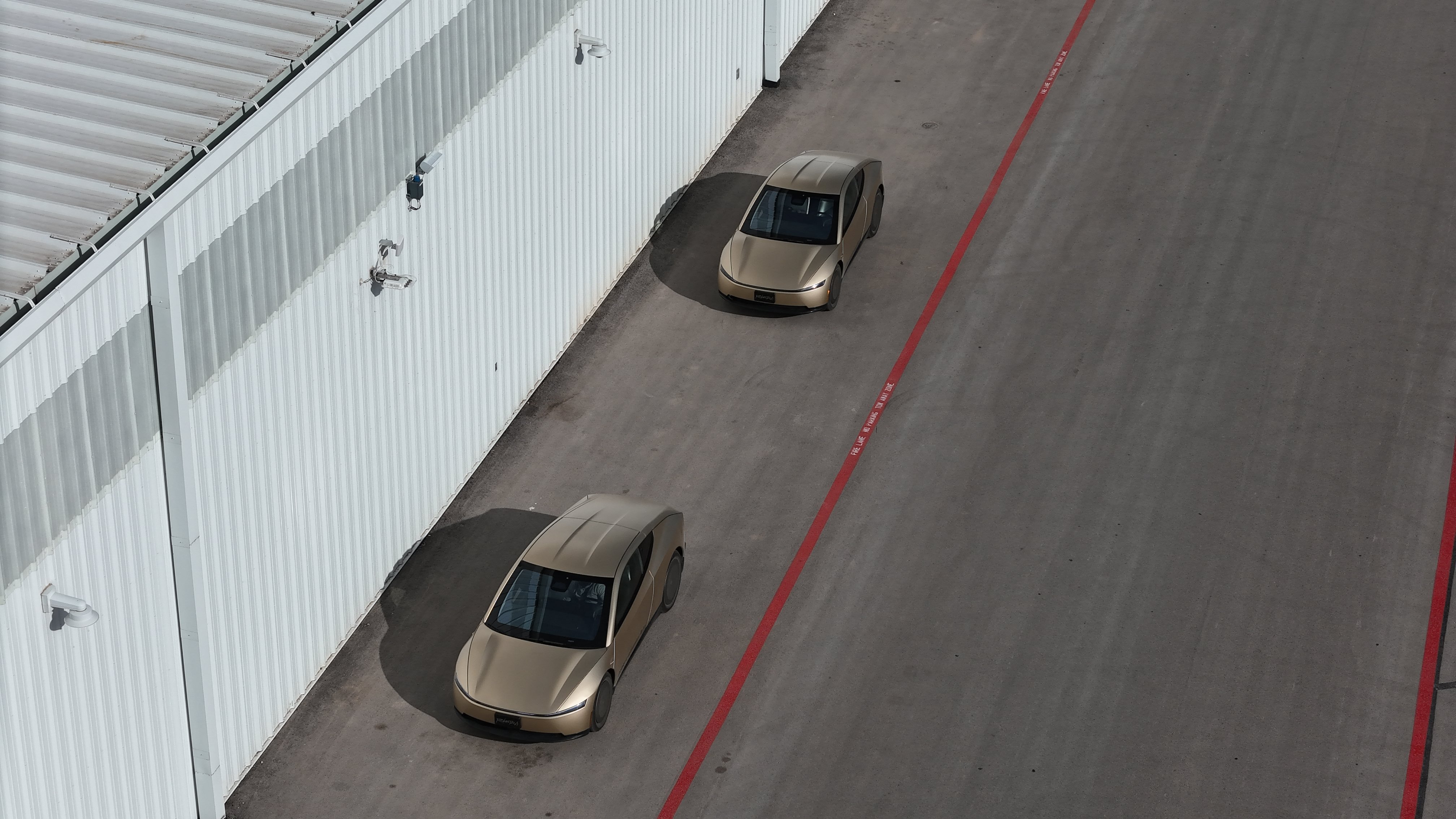 特斯拉得州工厂发现25辆Cybercab 