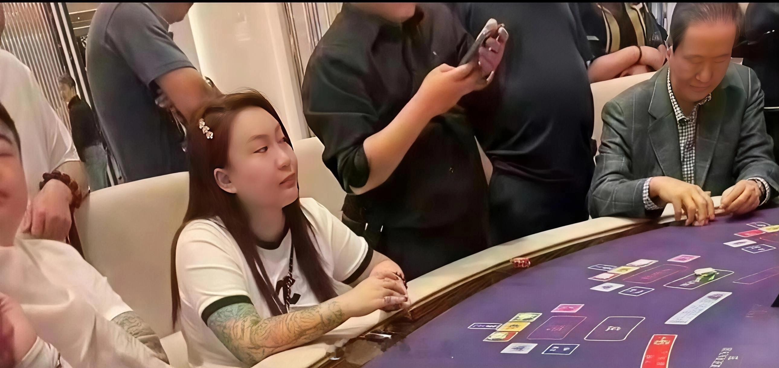 刘大美人现身澳门... ​​​