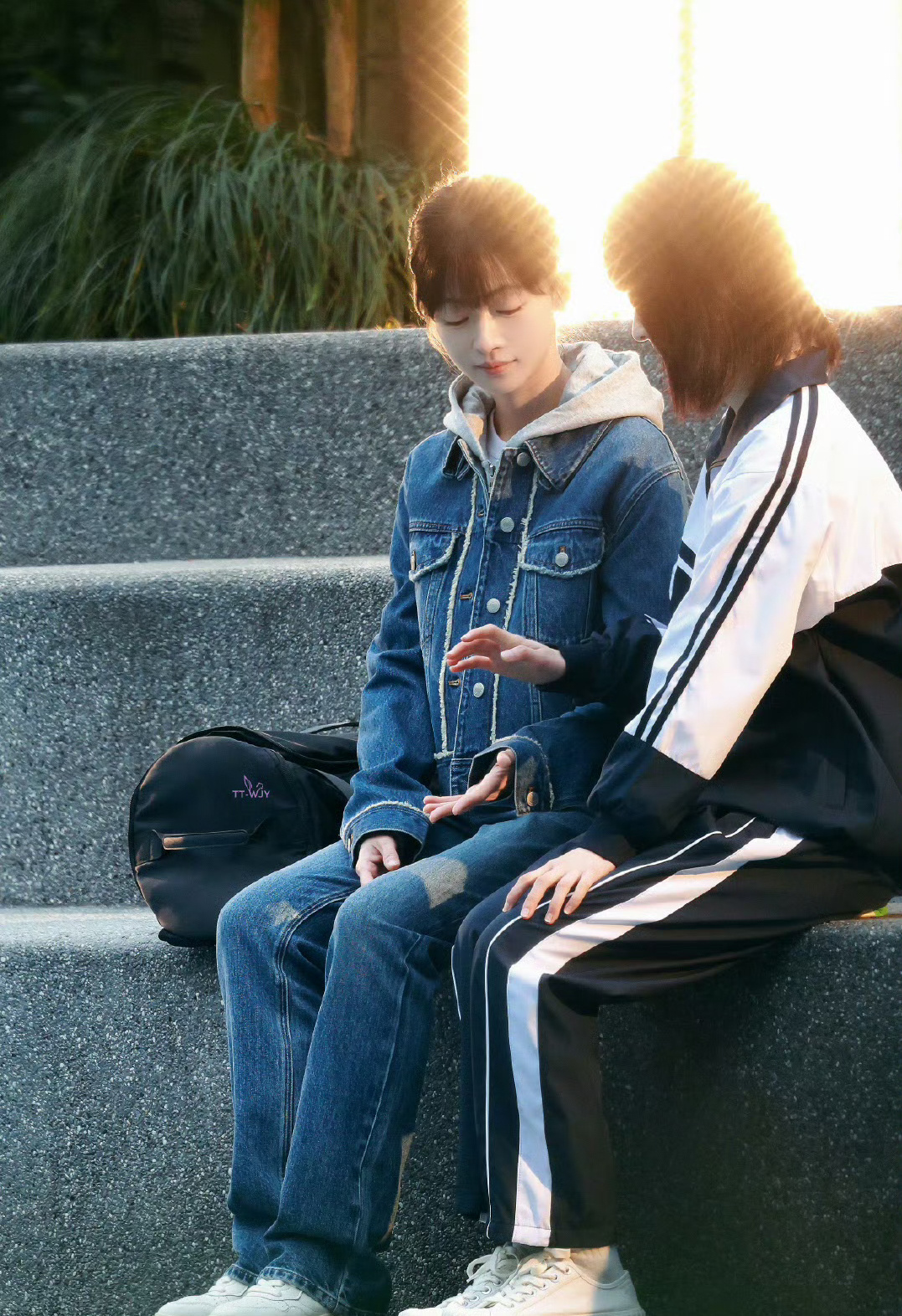 吴谨言《重生之门源起》周燕路透，高马尾平刘海的燕子好乖啊！ 