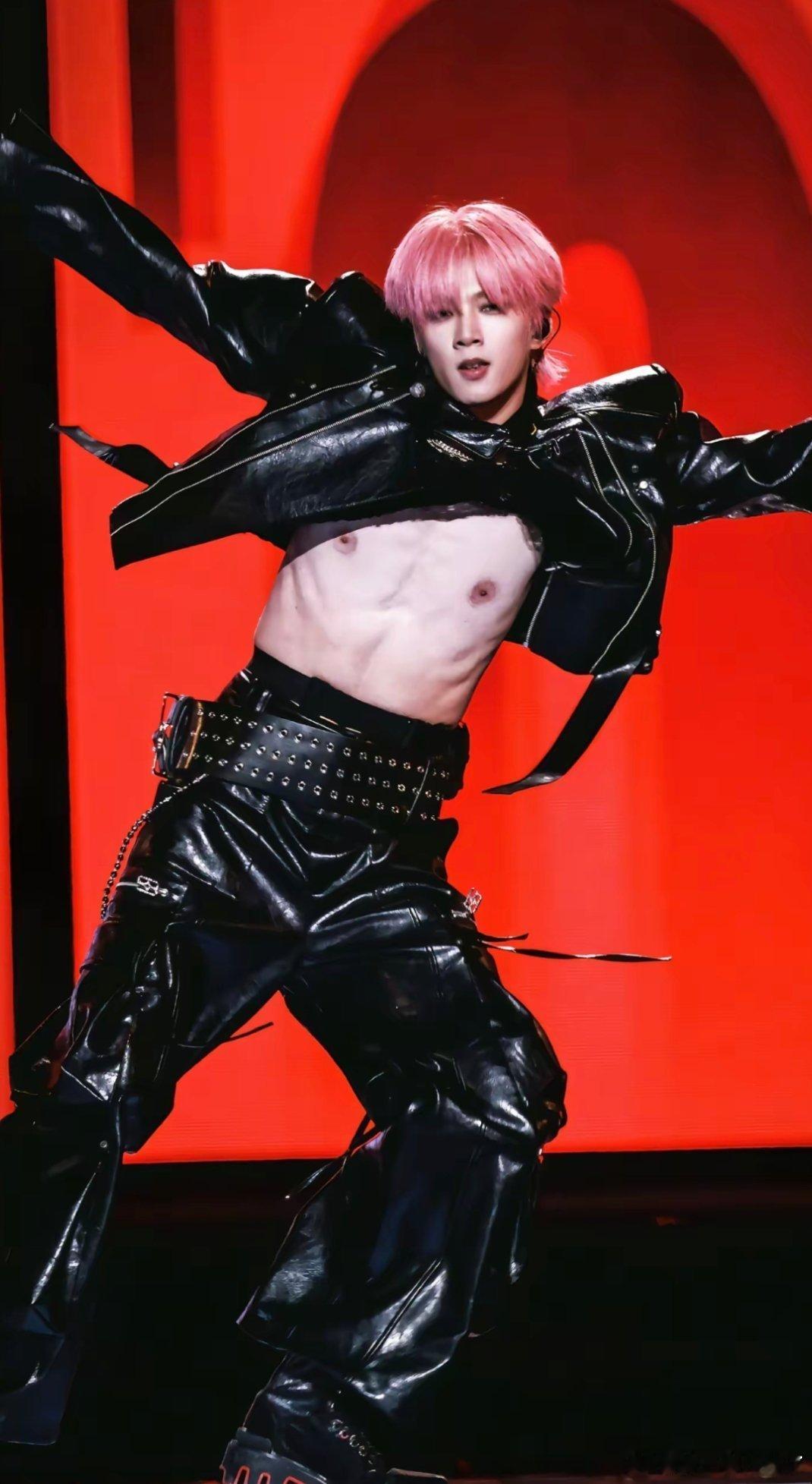 刘耀文尺度太大我都不好意思看，真大方刘耀文 撕漫男