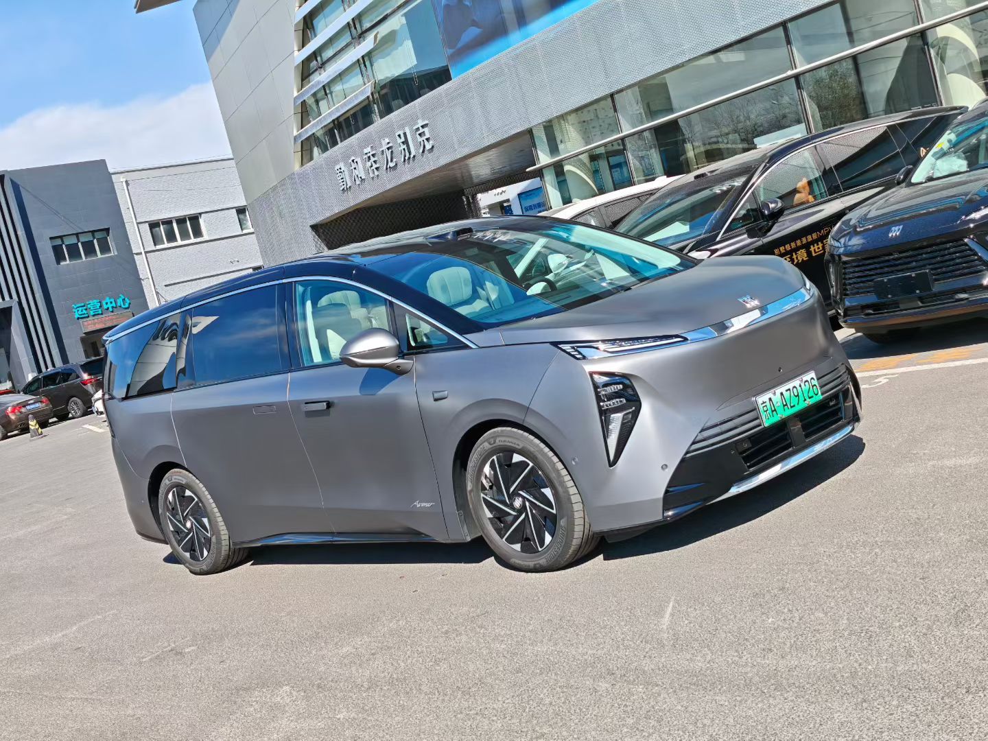 别克，还得是MPV养家。至境世家，48万级的纯电大MPV，这样的“GL8”正当时