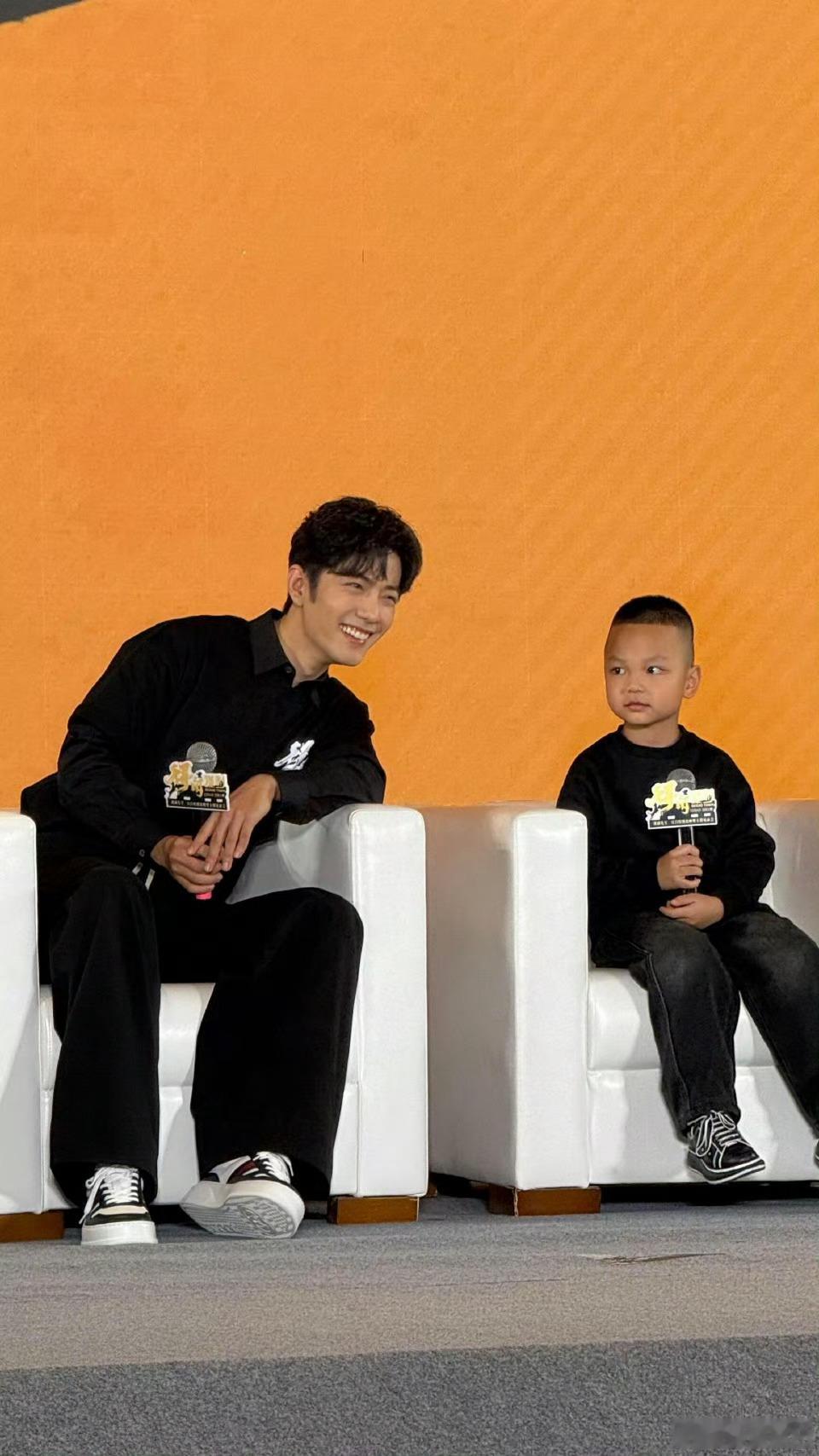 好高挑好温柔啊肖战 明天去看得闲谨制✌🏻 