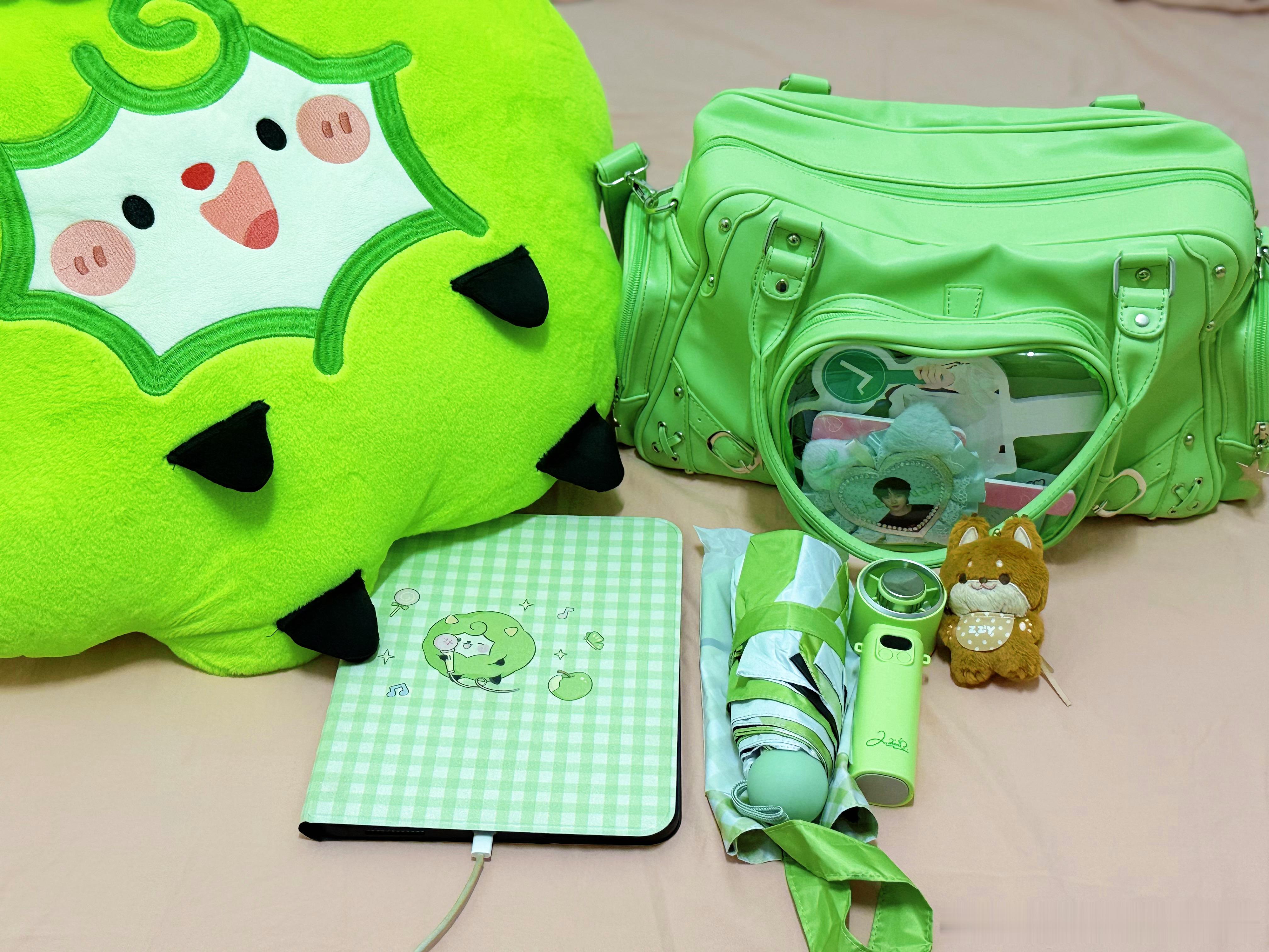 绿色合集💚🟢一整个赏心悦目看到班班返场平安痛🍏，临近演唱会想强烈安利下我们