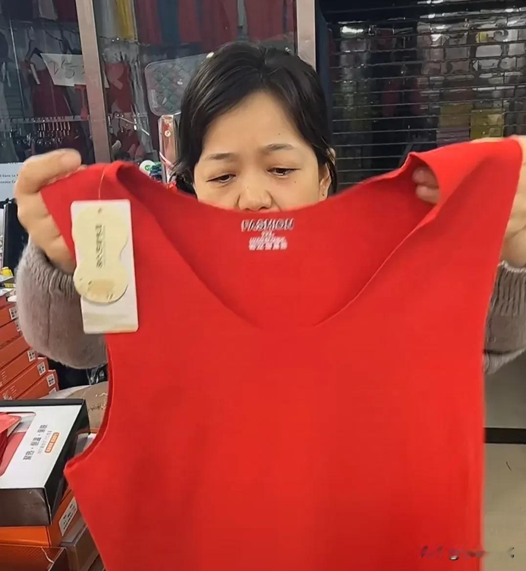  千年古城太原市服装城，曾经是太原市的一个商业区，这里曾经辉煌过，热闹过，红火过