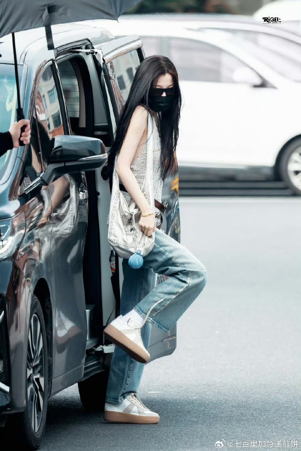 虞书欣今天云初令上班路透 ，欧尼期待虞书欣云初令 