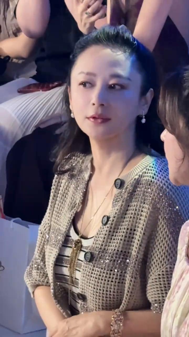 好热。