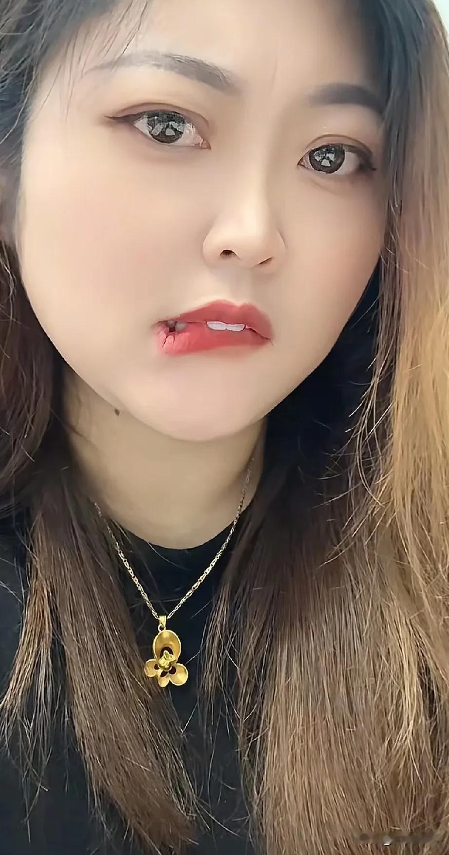 你发现没有
跟谁在一起
真的不一样

有的人
就像充电器
聊几句就会让你满血复活