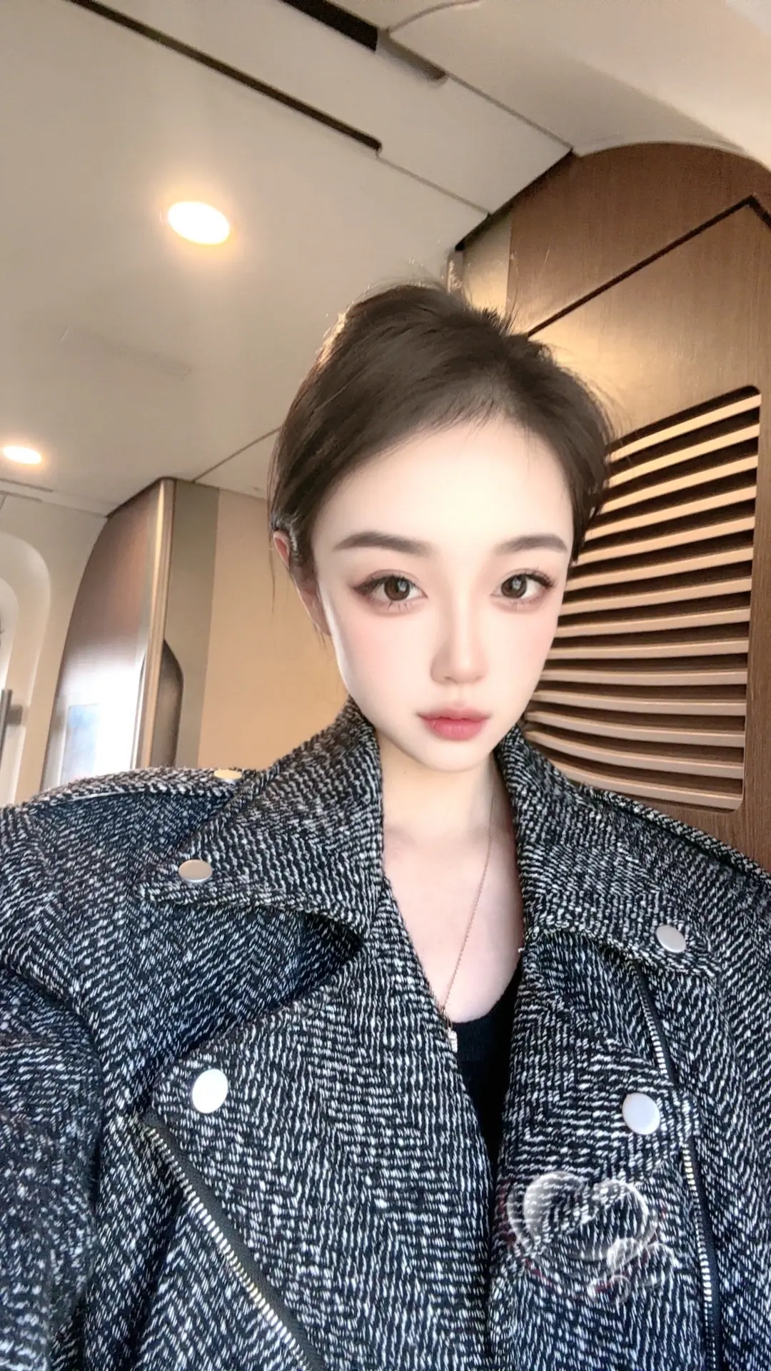 人不在线的时候，就让颜值在线！