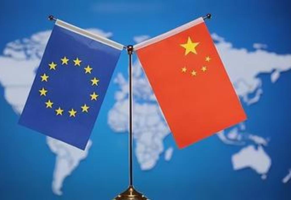 中国应向全世界公告，凡在中国历史上侵犯过中国的国家，如敢再次侵犯中国，中国将对其