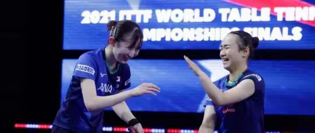 重庆大满贯开拍在即
但重庆大满贯正当批世界乓好手云集朝天门时
突然春雷炸地，让伏