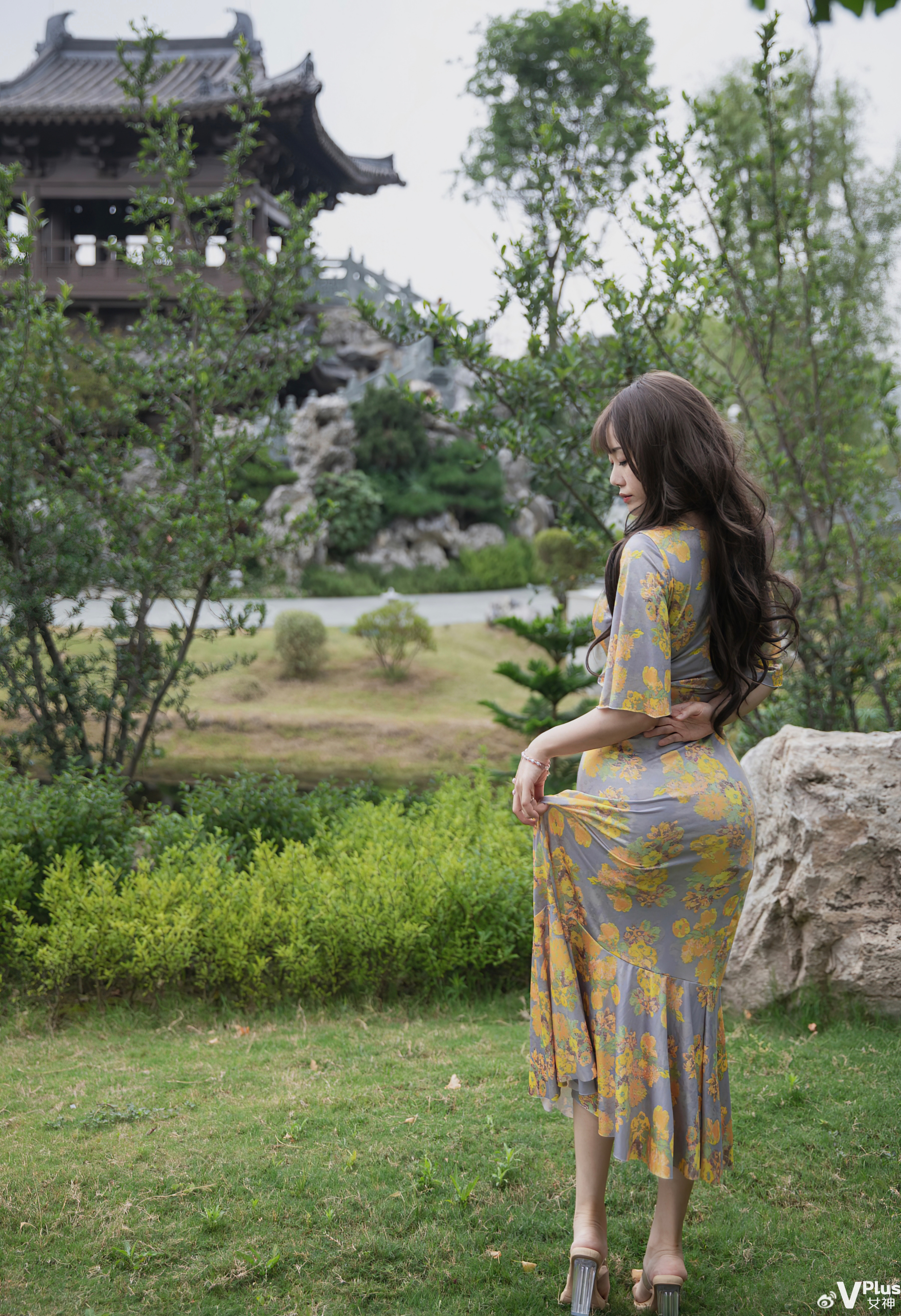 XR.6949    Md丨严利娅Yuliya  ② ​​​