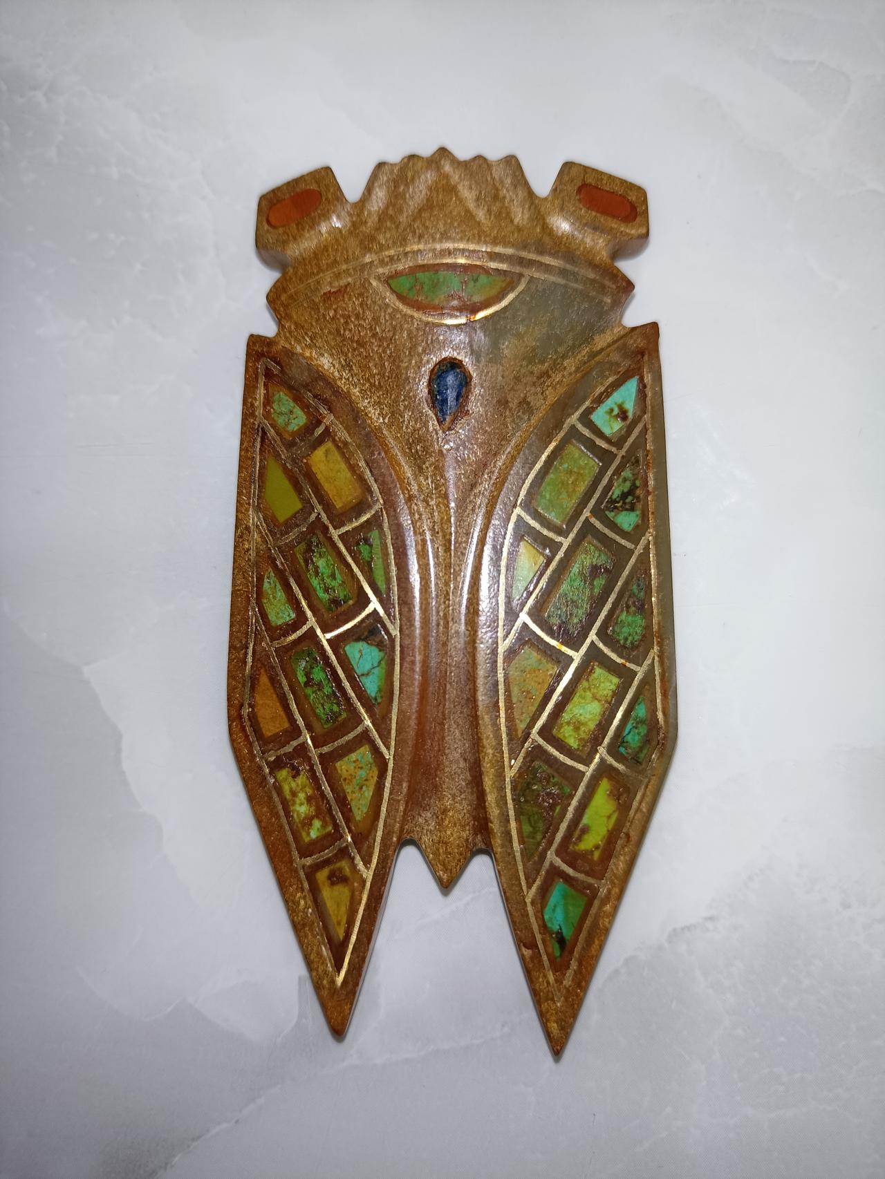 这些年，每年都有不少全国各地收藏方面的活动或会议邀请我去参加！但我一次也没去，主