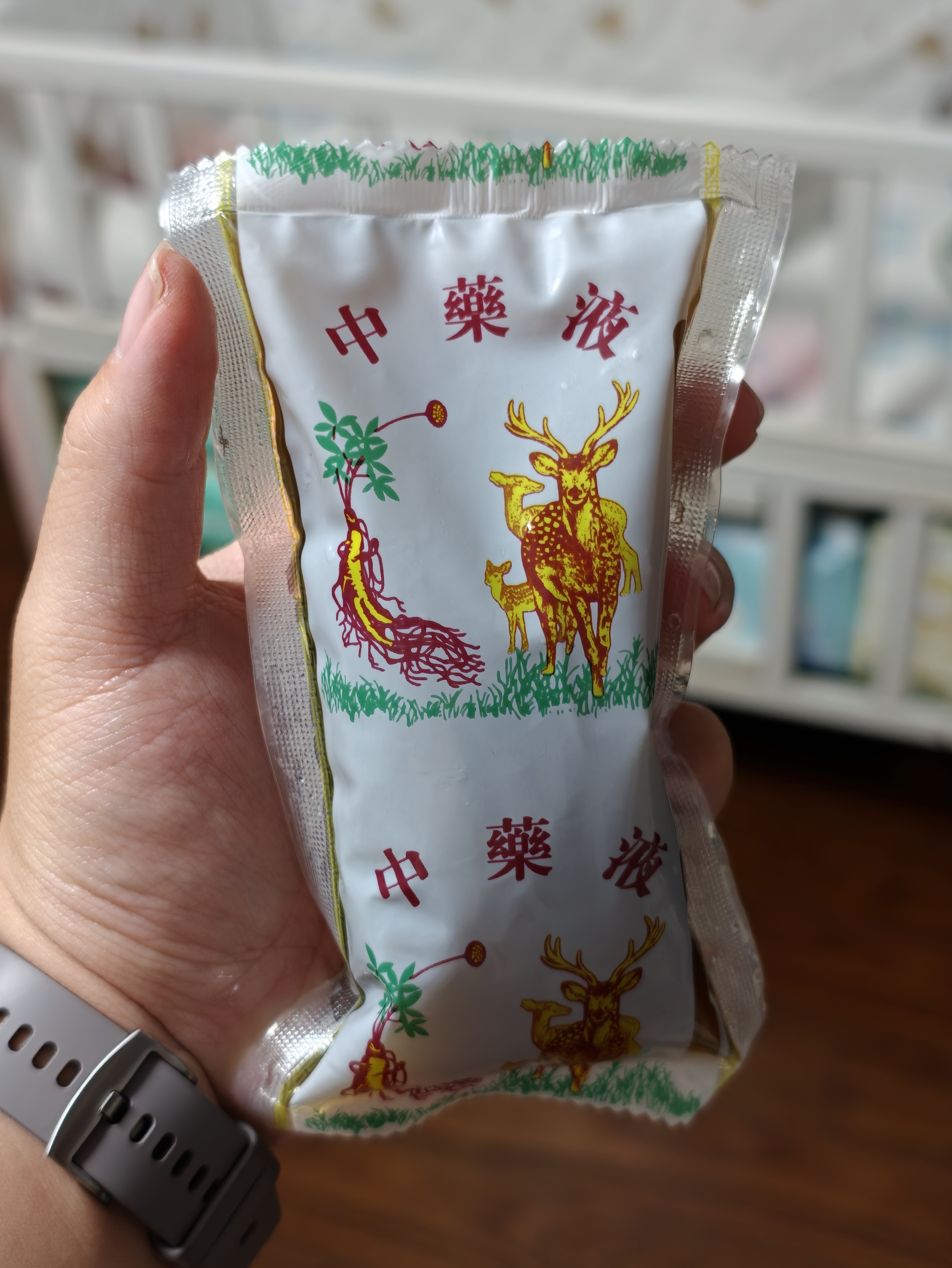 好久没喝中药了，没有印象中苦啊，还是生活的苦吃多了中药的苦算不上什么了
