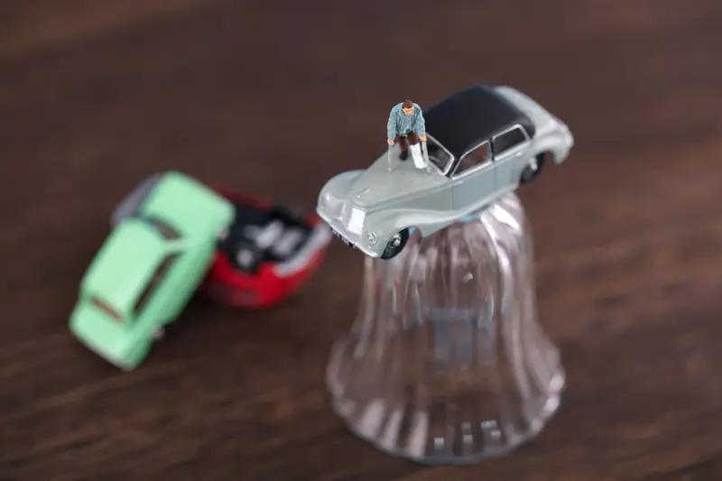 2月23日山东济宁，网友套圈中红旗车使用权，商家当场反悔拒兑现还想克扣费用。当事