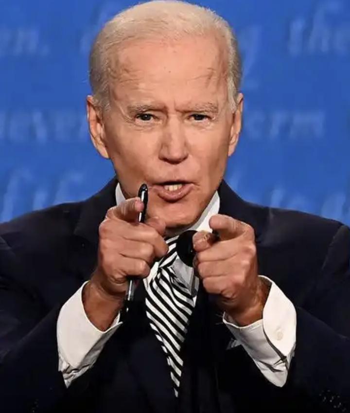 柏东在下台之前曾经做过一个预言，如果真的让特朗普再次当上美国总统，那么美国就要从