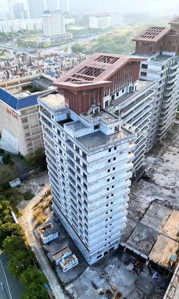 周边夜市酒店的文化街区为何被荒废了 南宁
📍南宁 
周边夜市酒店的文化街区为何