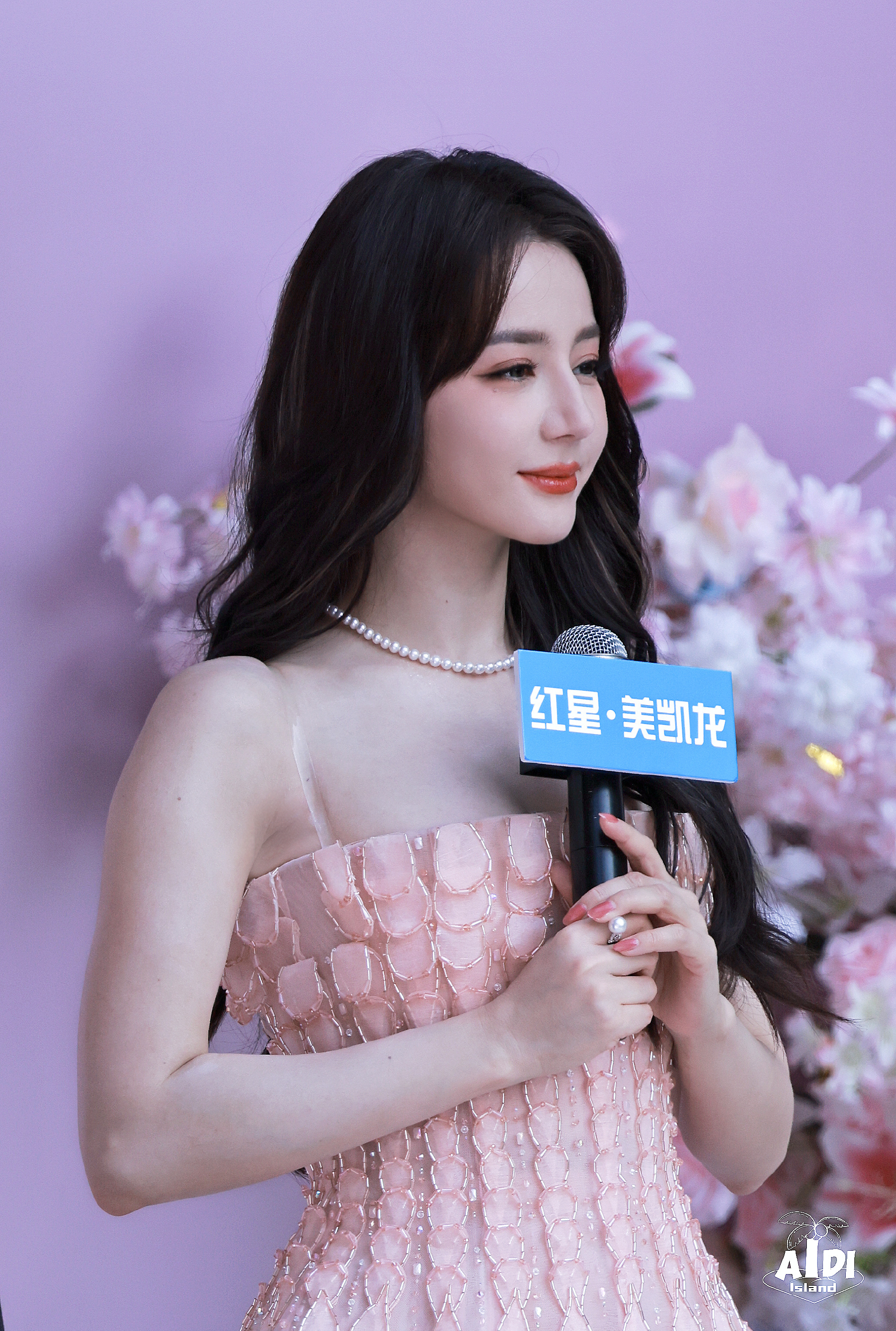 迪丽热巴迪丽热巴钰珑 dlrb 迪丽热巴功夫女足 dlrb 迪丽热巴卫蓝“看到日