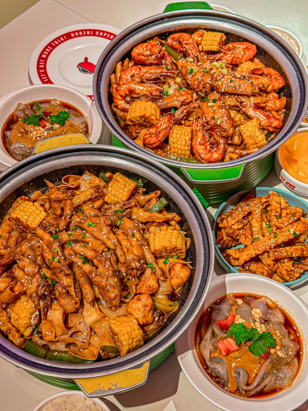 呼和浩特探店｜宝藏肉蟹煲！这家店真的绝了！