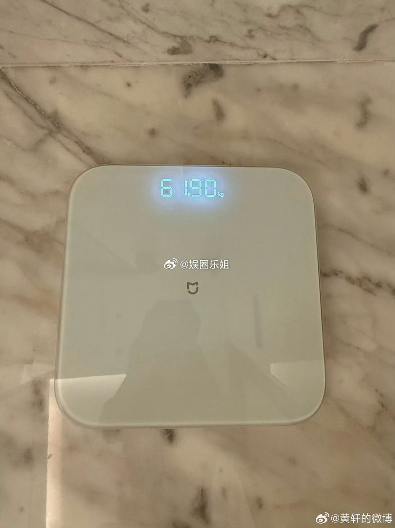 是为什么角色做准备吗？不透露一下吗？很想看黄轩演一部古装权谋戏，亦正亦邪的角色最
