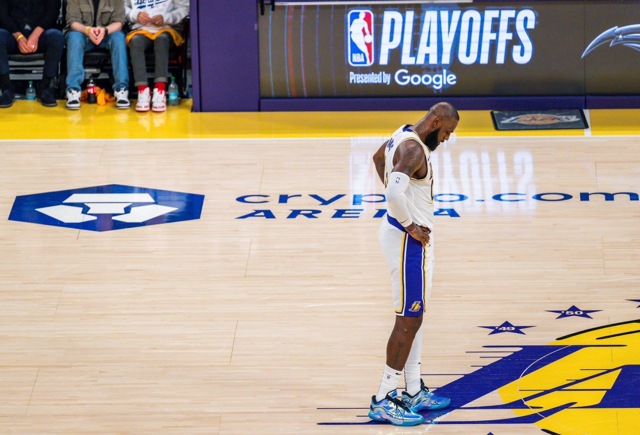 好好调整，下一场赢回来!森林狼vs湖人森林狼1比0湖人nba季后赛 ​​​