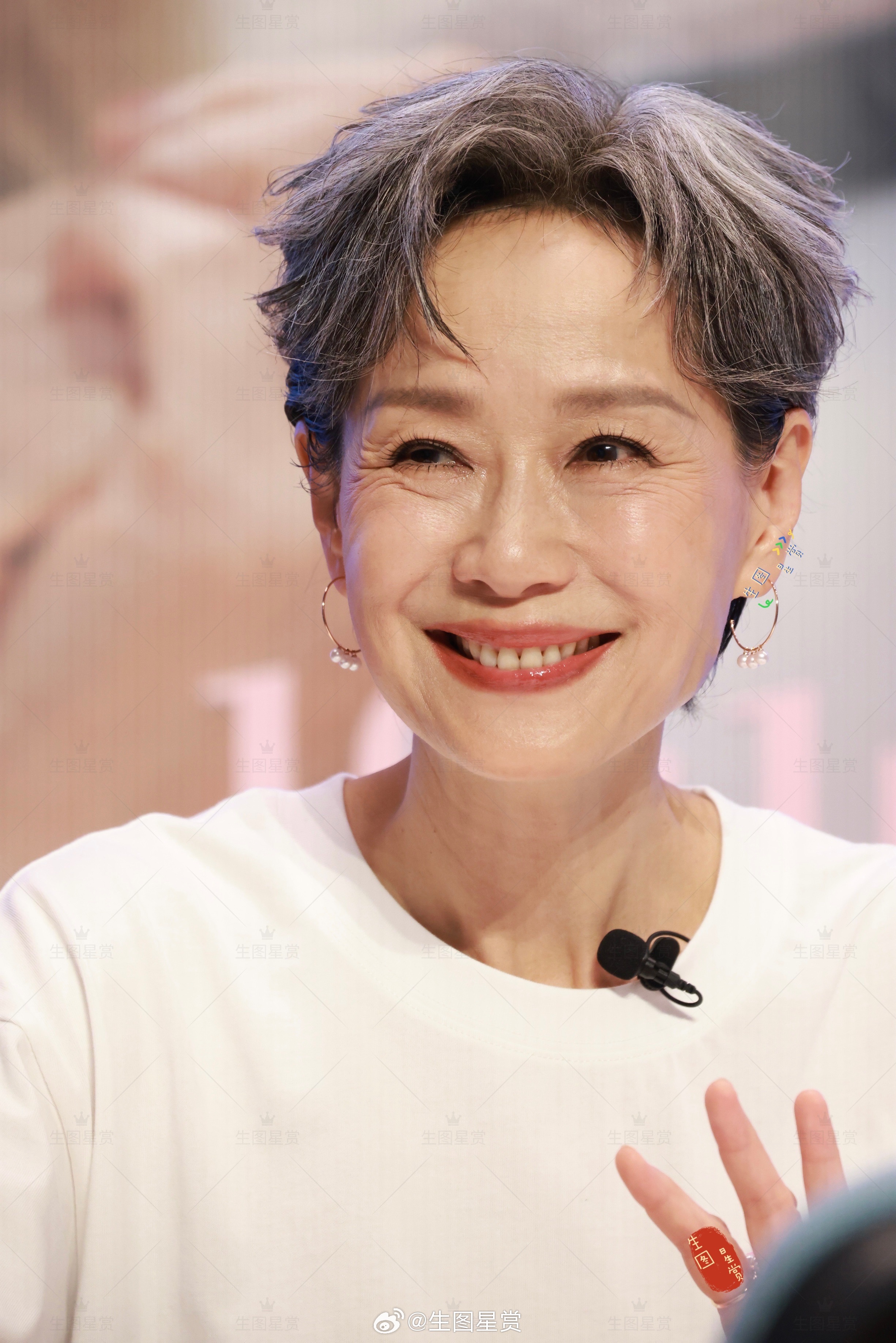 优雅放光芒的叶童老师✨今天活色生香 见面会拍了拍 ​​​