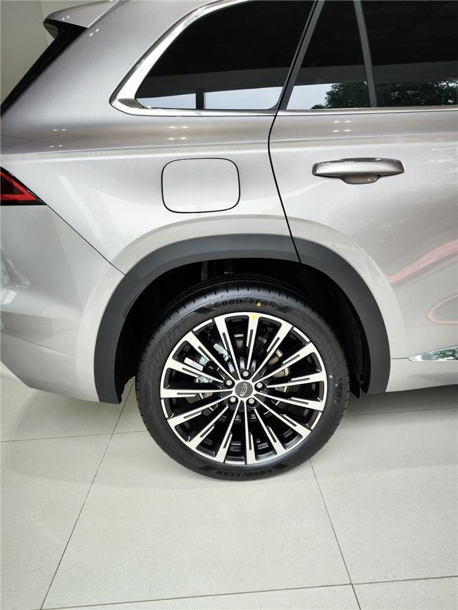 15 万级 SUV 闭眼冲 26 款星越 L！
合资车 20 万才有的配置，它全