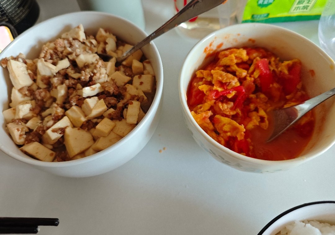 番茄炒蛋 肉沫豆腐 米饭绝配