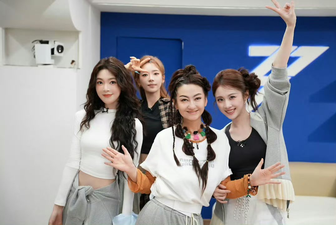 浪姐现场观众对账感觉大家可以稍微冷静一点，27票不是两组对决投票的票数，而是最后