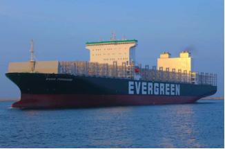 2008年，一群索马里海盗看走眼，他们居然劫持了一艘载有33辆“T-72”坦克的