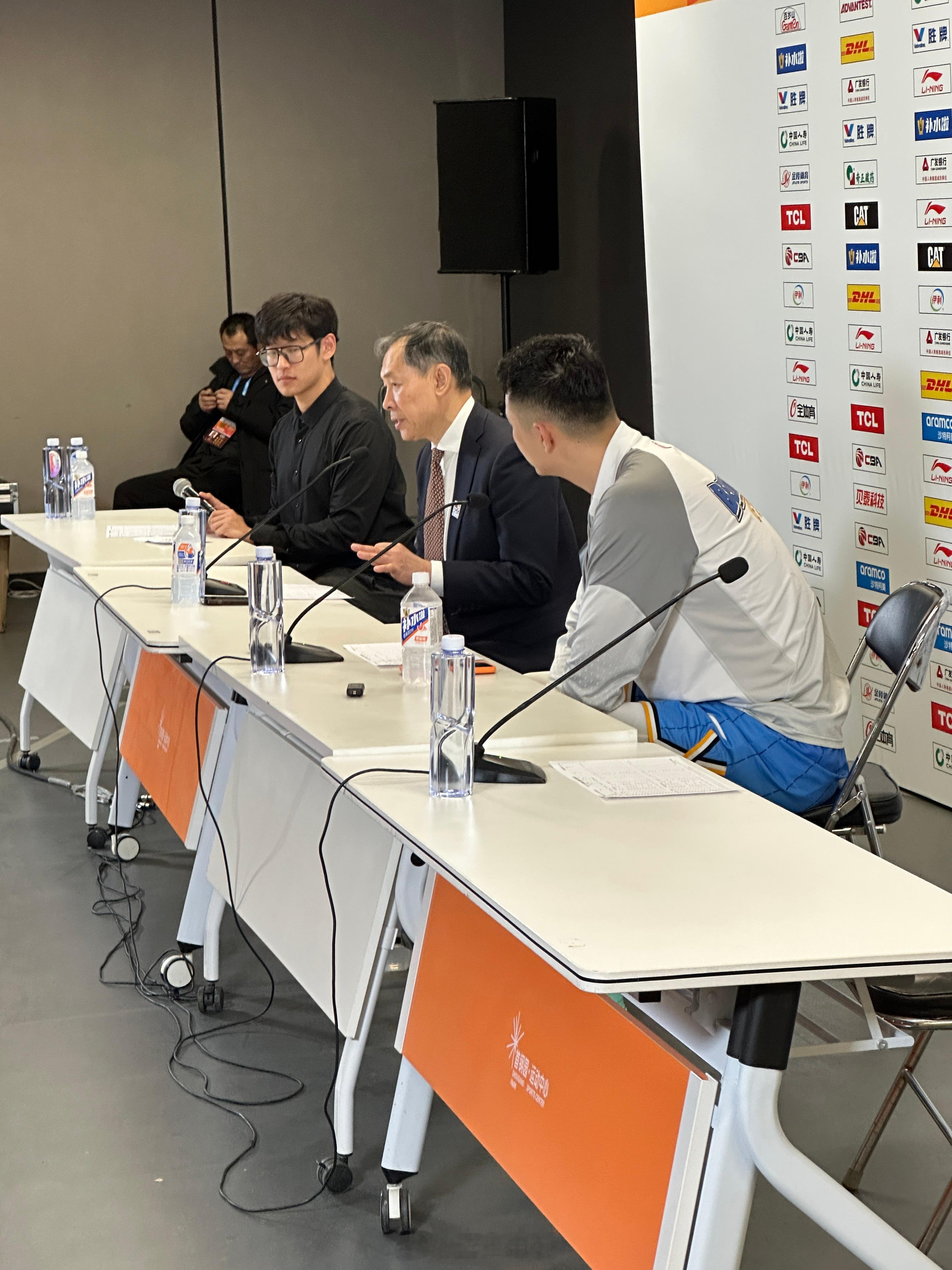 北京男篮vs深圳男篮曾凡博 首钢接下来三连客，许导确认：曾凡博将随队！ 北京·首