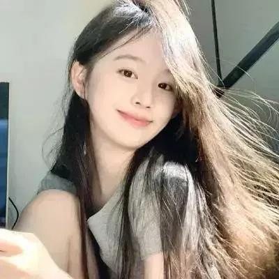 镜中人影动，笑语春风里。粉裙花影 镜中娇影 绿裙花影 白衣花影 微风花影 娇容花